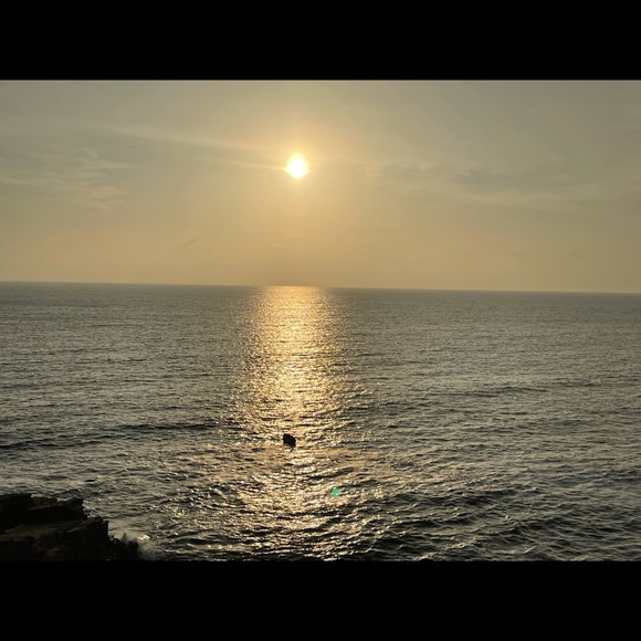 Meet your Posher, Joanne - Picture 2 of 2